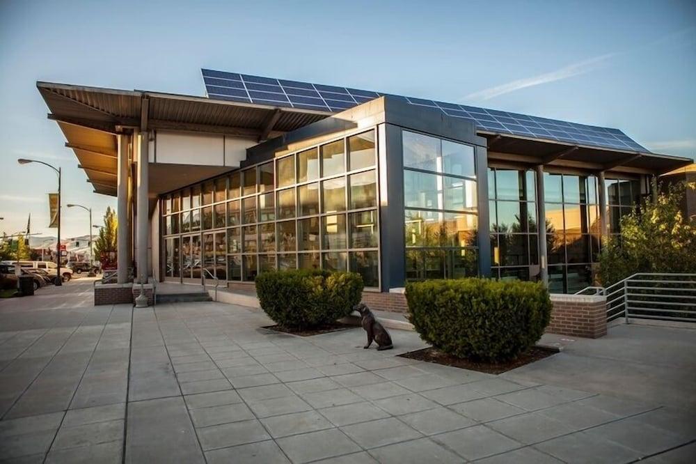 Hilton Garden Inn Wenatchee, Wa Exterior photo